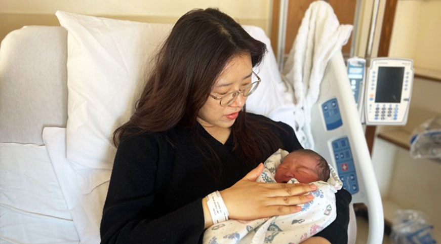 A new beginning: First-time mom Minji Kang shares her special experience at CHA HPMC